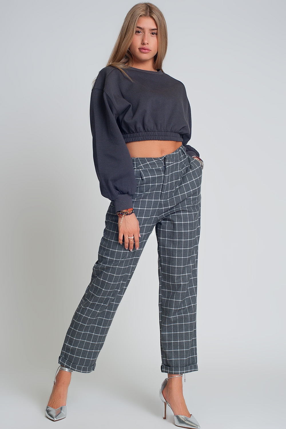 Oversized cropped sweatshirt in dark grey - Sweaters