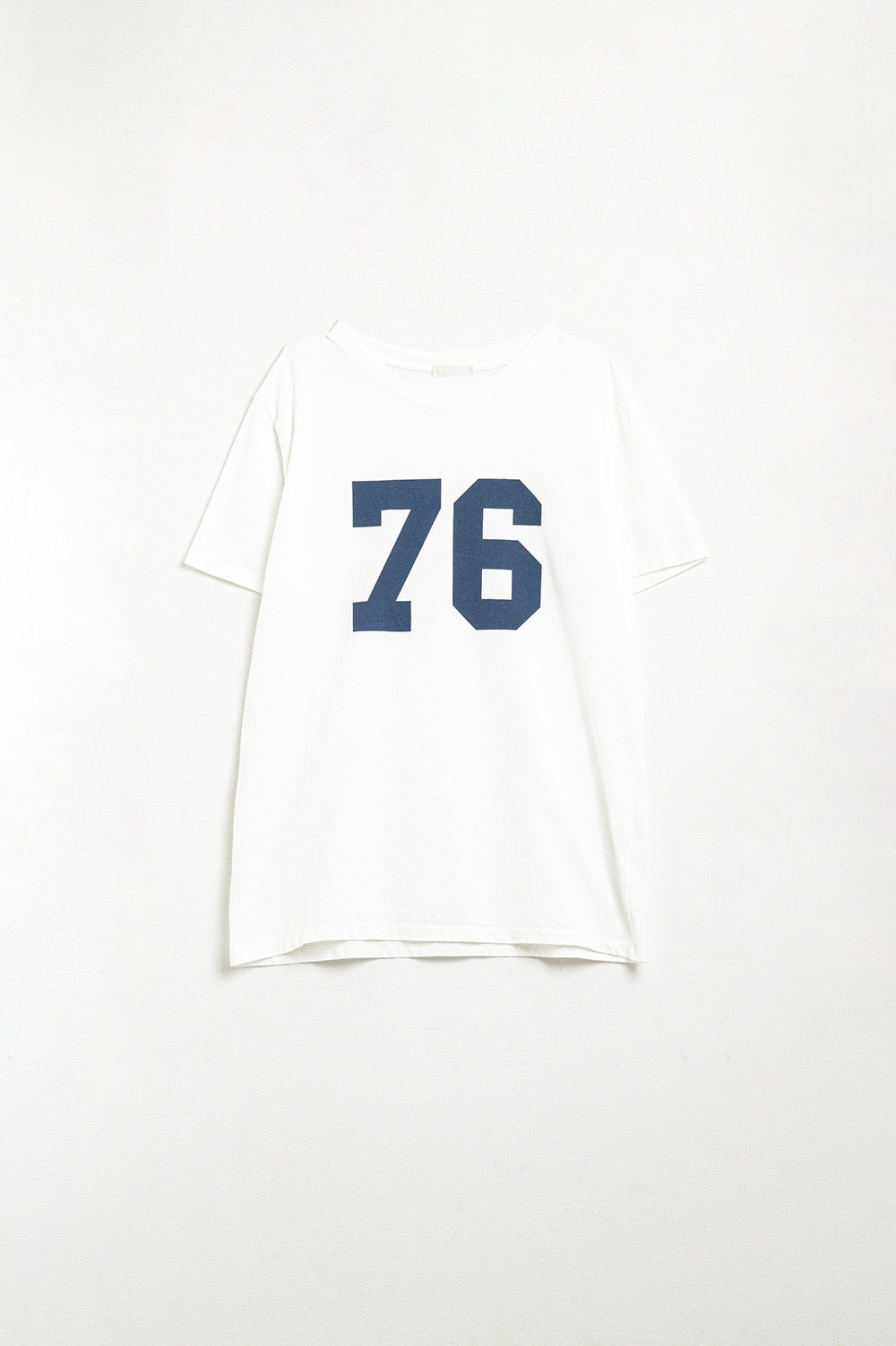 oversized fit white t-shirt with 76 logo - T-Shirts