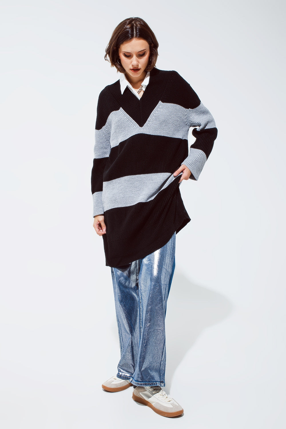Oversized MIDI knitted dress with stripes and a wide v neck Q2 Dresses BoutiqueLua