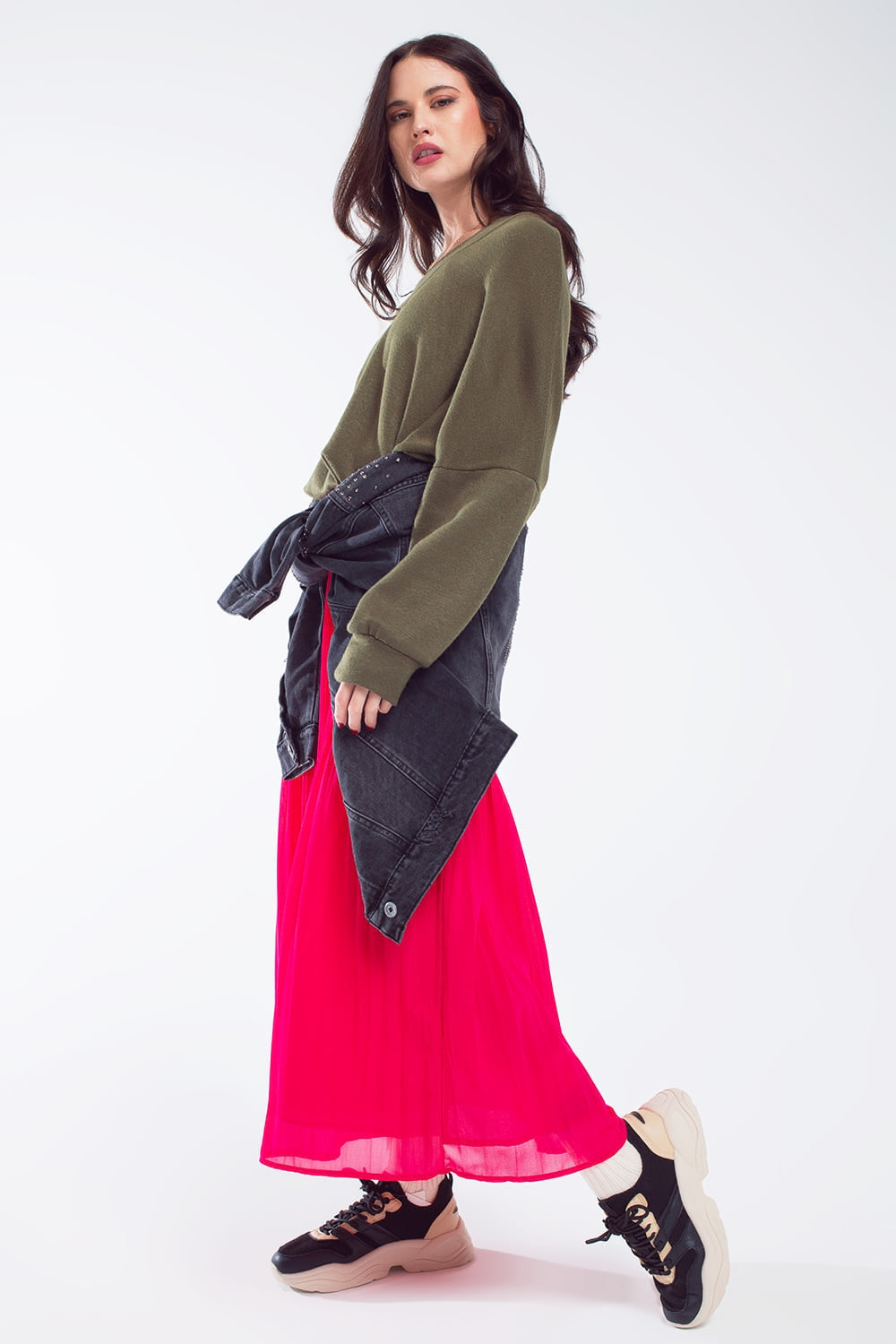 Oversized Olive Green Swearshirt wth V-Neckline Q2 Sweaters BoutiqueLua