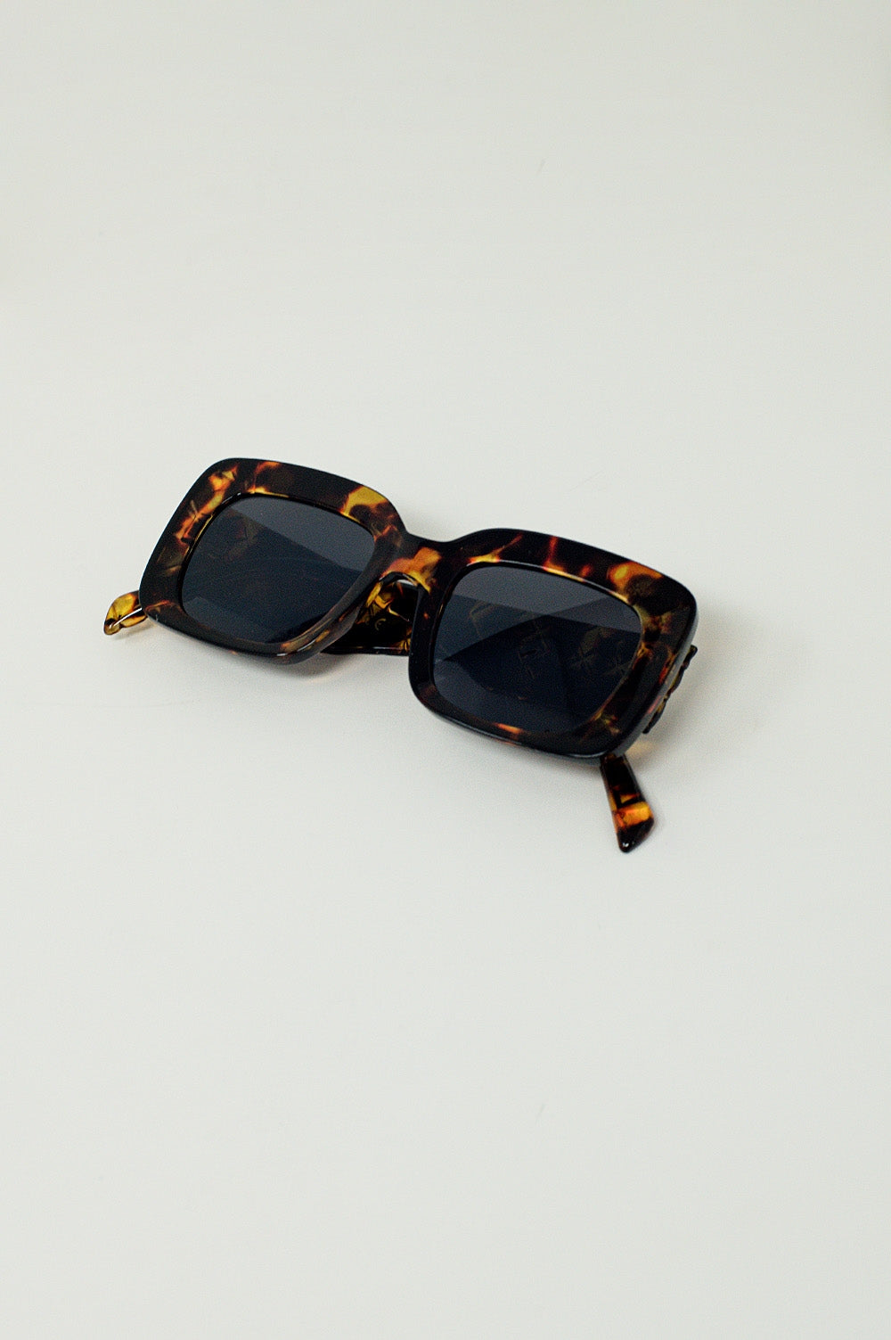 Oversized Rectangular Sunglasses in vintage Tortoise Shell - Sunglasses