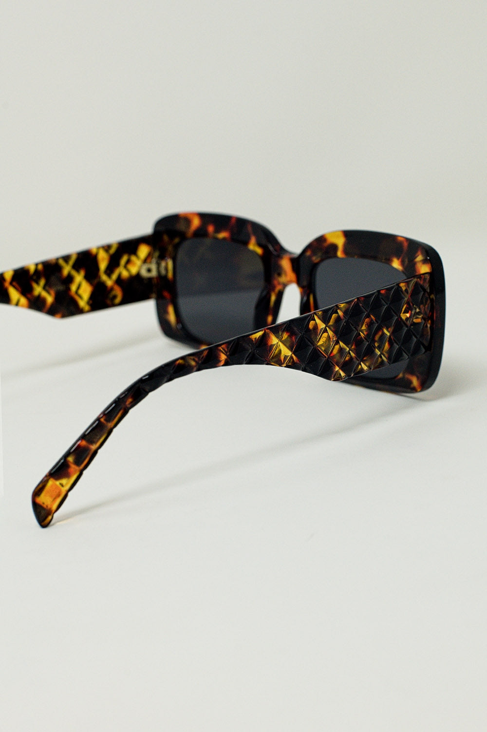 Oversized Rectangular Sunglasses in vintage Tortoise Shell - Sunglasses