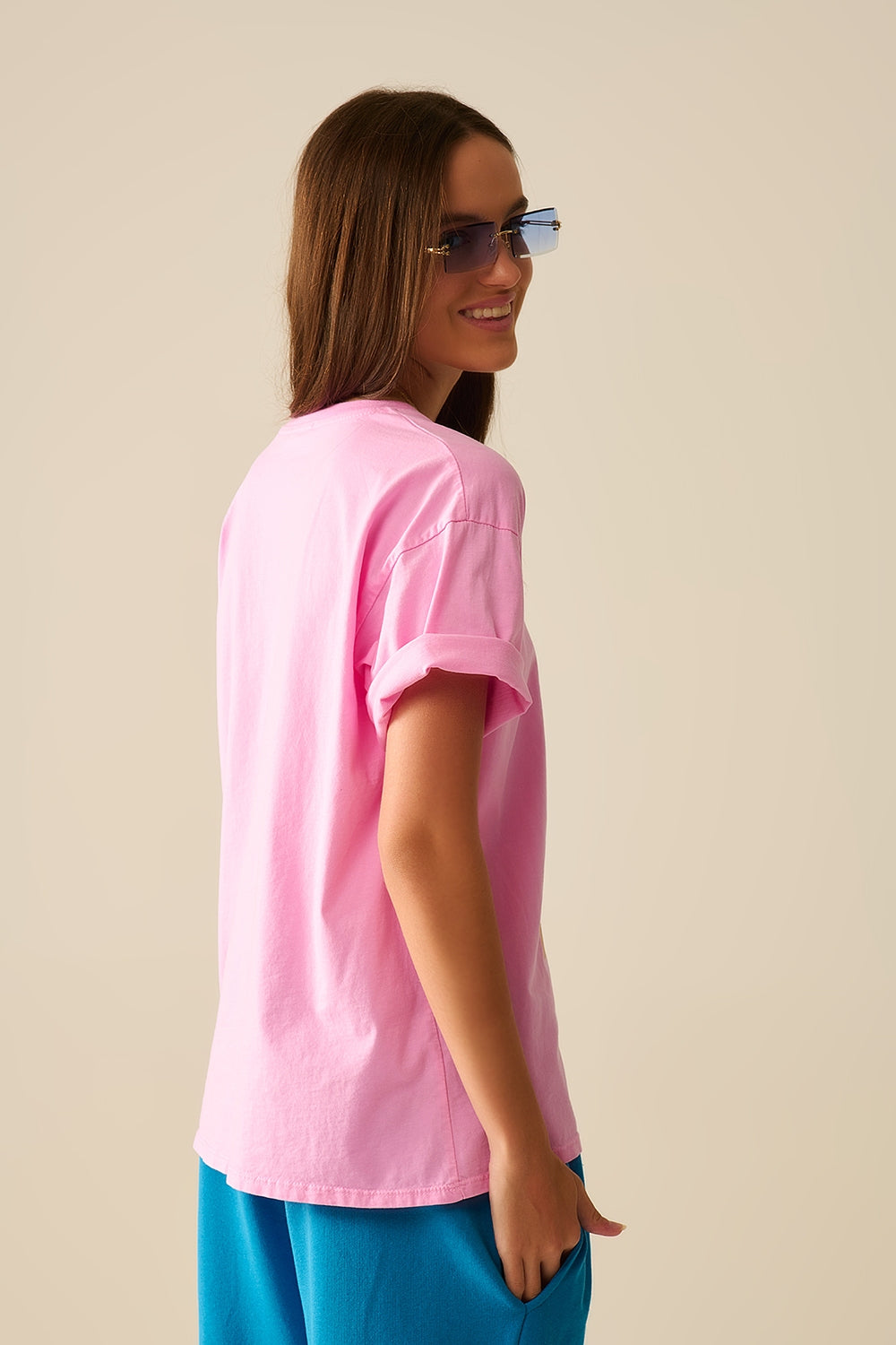 Pink T-shirt made in Italy with a vintage girl graphic - T-Shirts