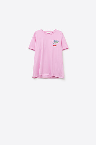 Pink T-shirt with La Cerise Market Saint-Tropez graphic