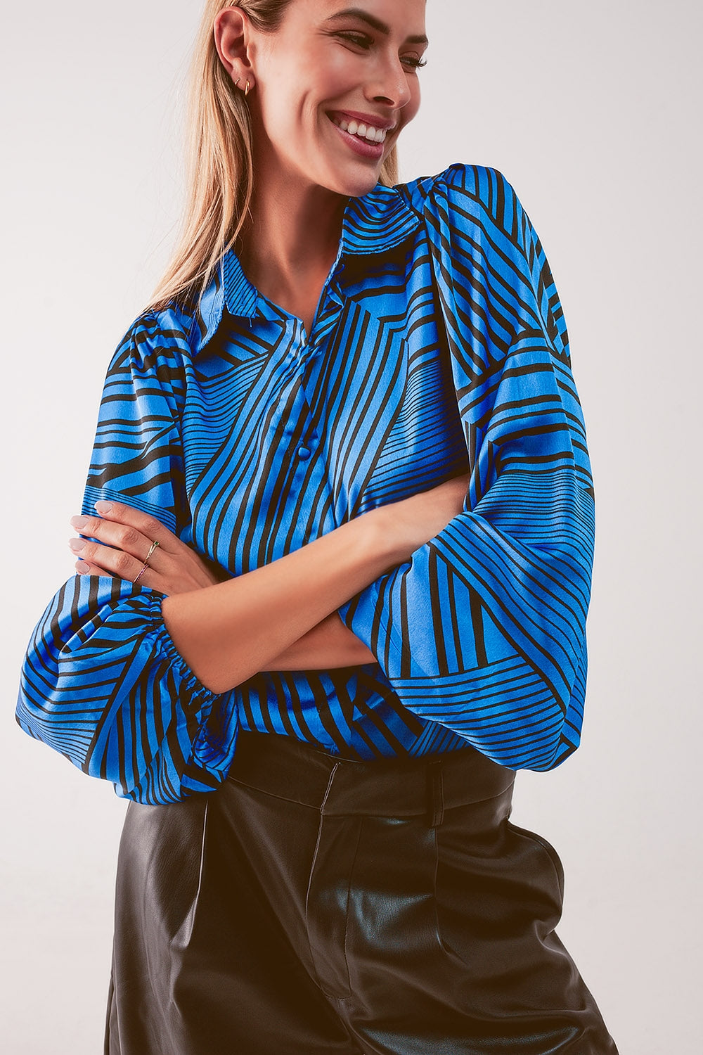 Puff sleeve printed blouse in blue - Shirts