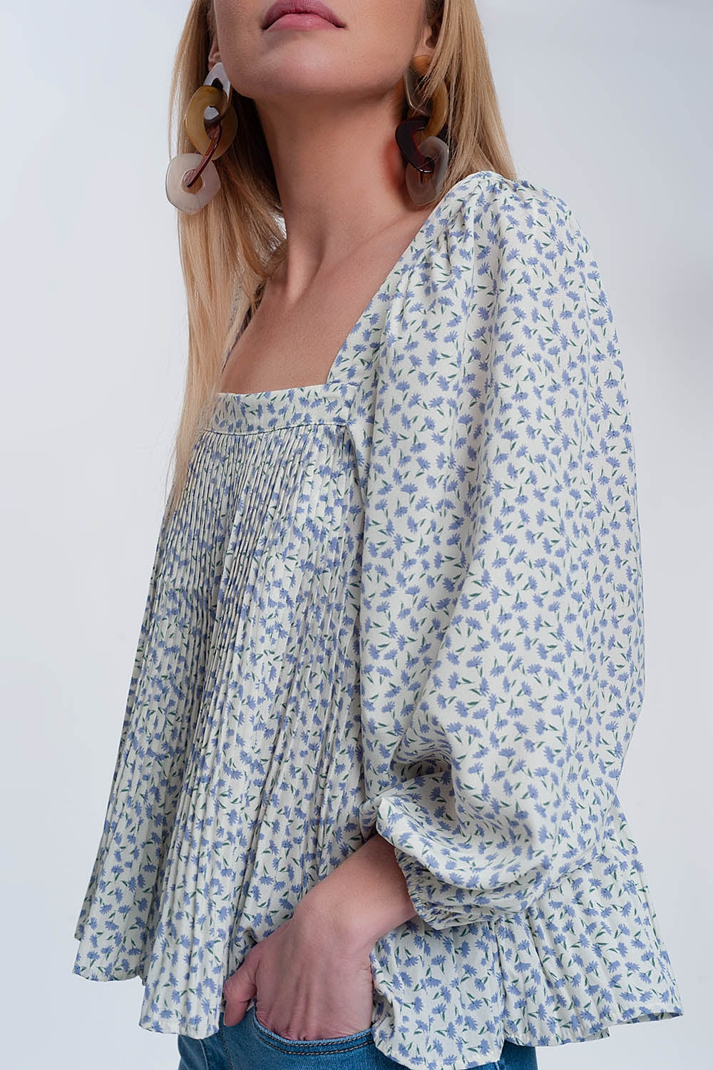 puff sleeve top with square neck in blue floral print Q2 Tops BoutiqueLua