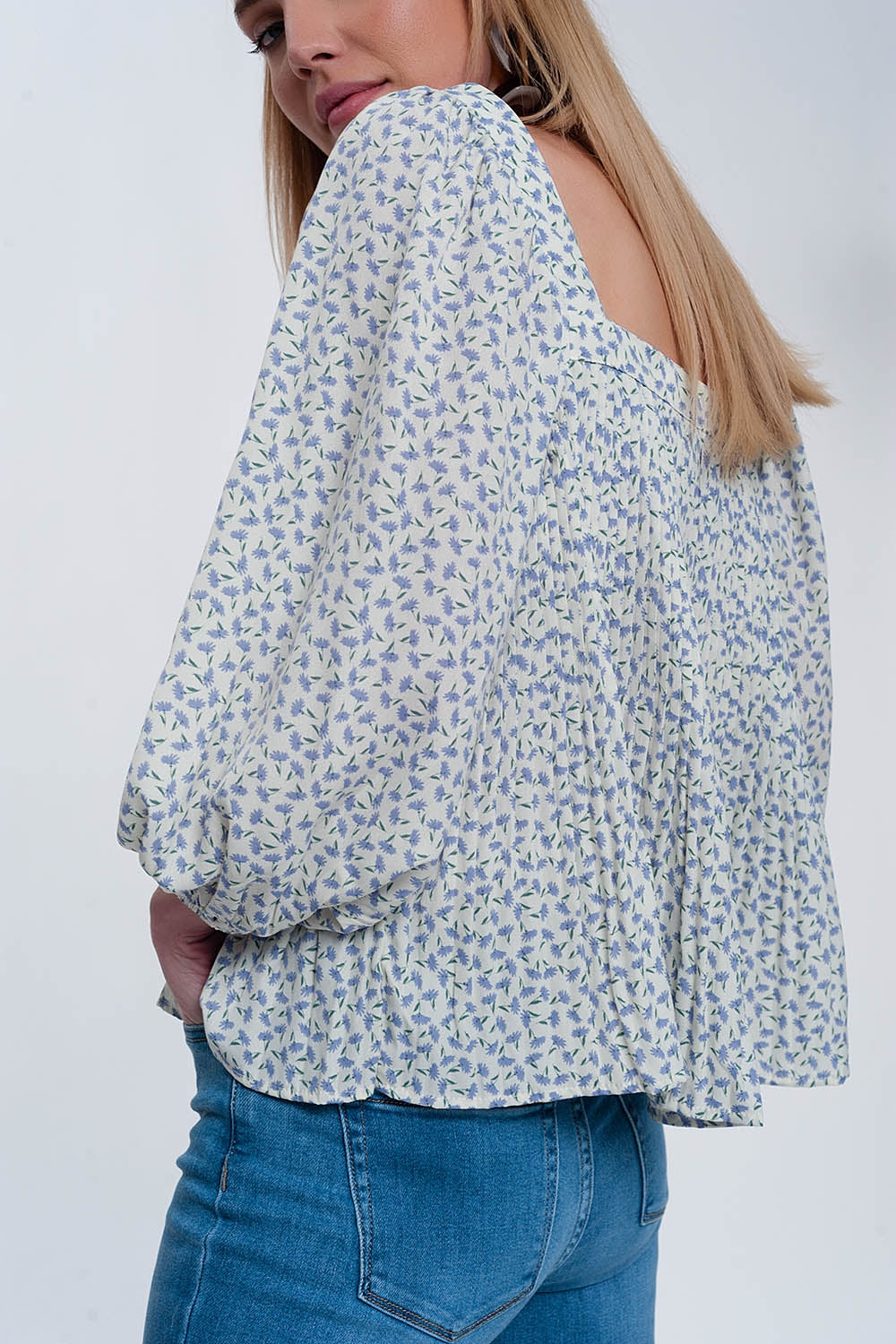puff sleeve top with square neck in blue floral print Q2 Tops BoutiqueLua