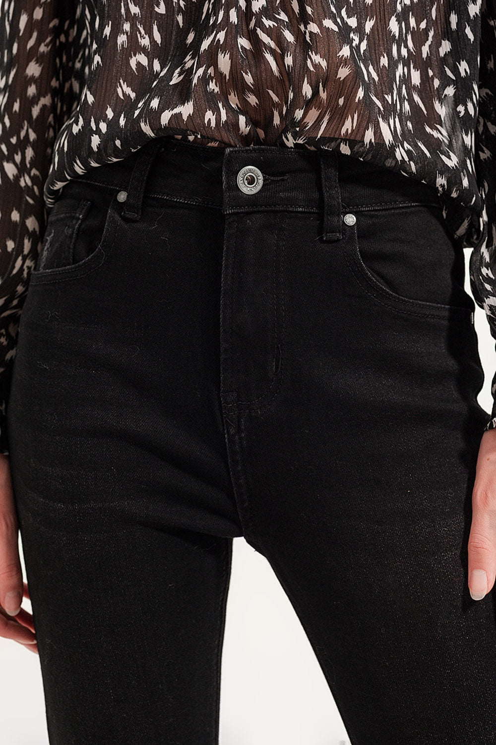 Raw hem skinny jeans in washed black Q2 Jeans BoutiqueLua