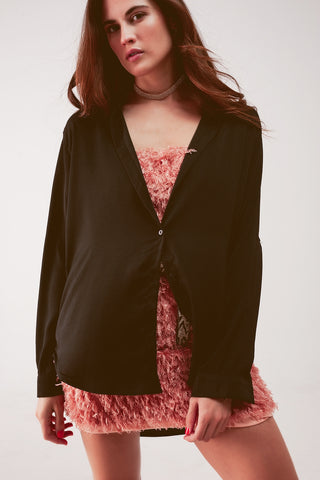 Chemise décontractée à manches longues en satin noir