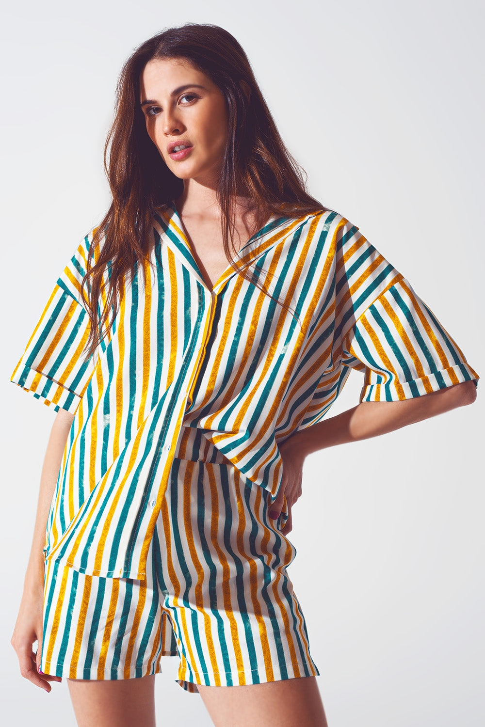 Relaxed shirt in green stripe - Shirts