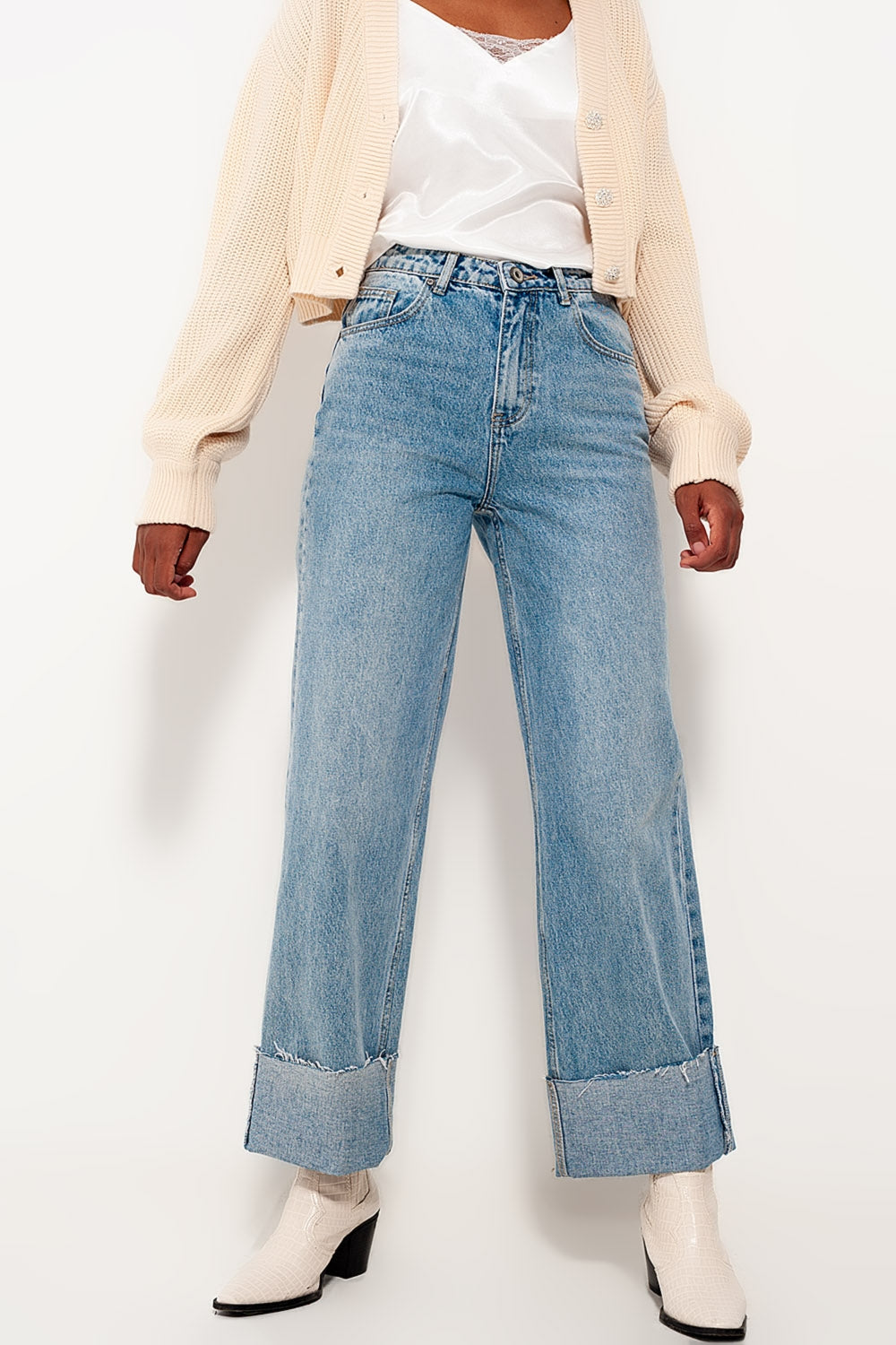 Relaxed straight leg jeans with turn up in bleach wash - Jeans