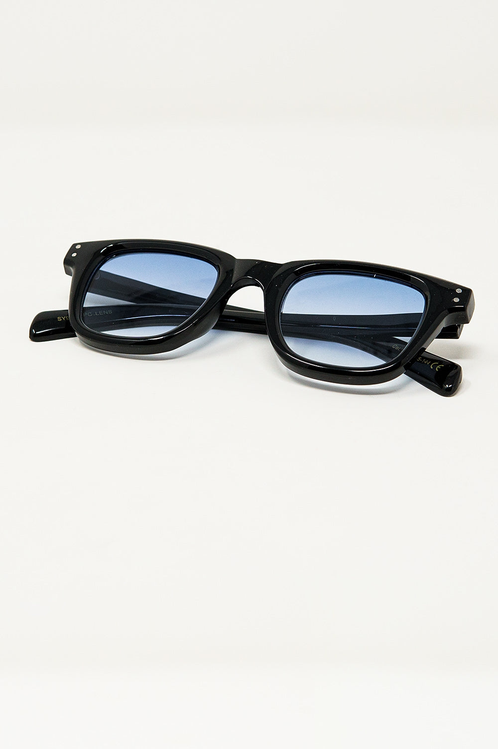 Retro Round Sunglasses With Smoke Blue Lens in Black - Sunglasses