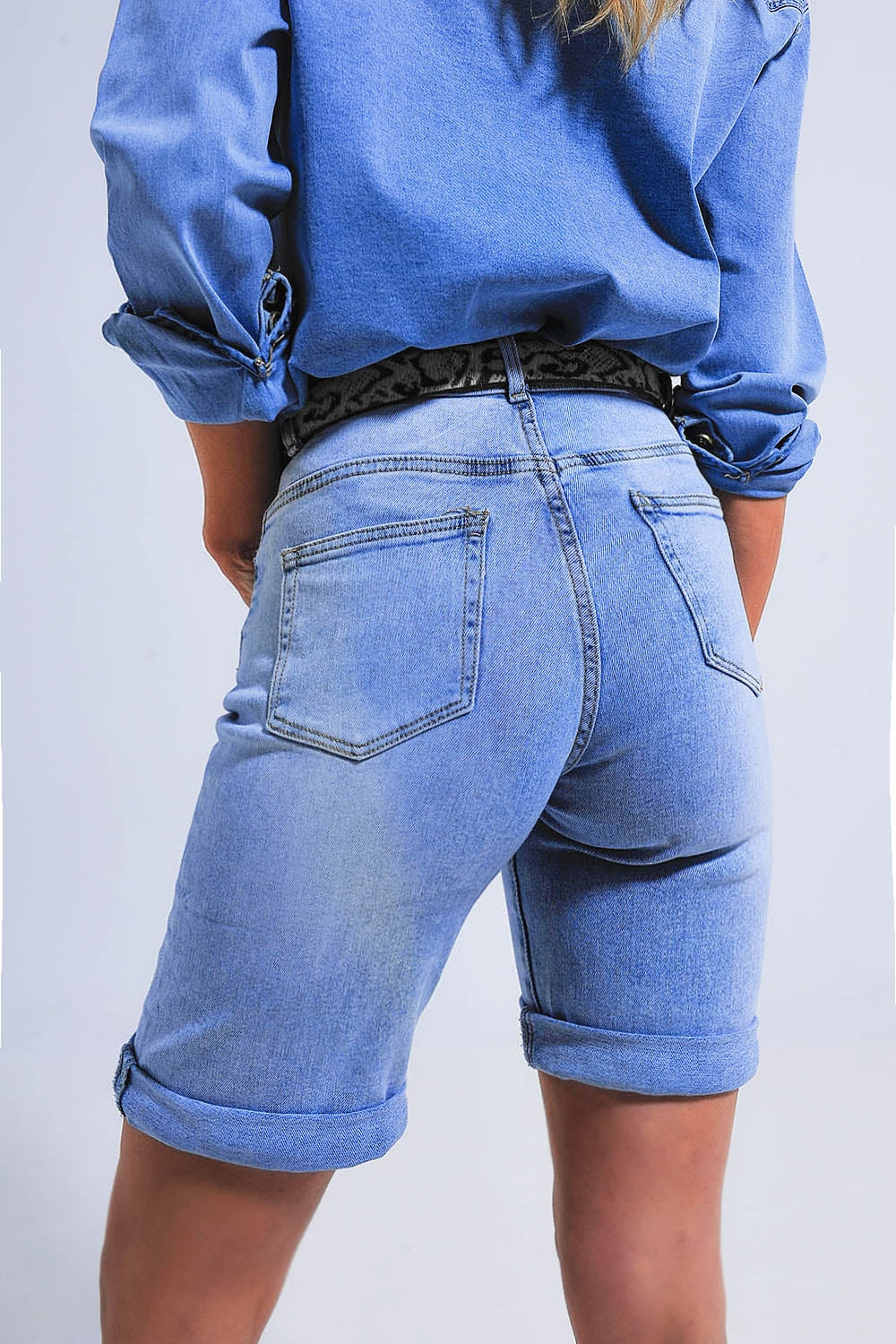 Roll hem denim short in mid blue Q2 Jeans BoutiqueLua