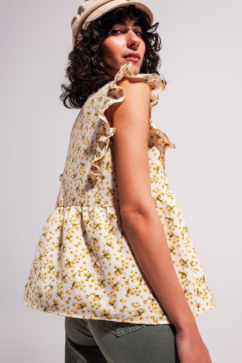 Ruffle detail blouse in yellow - Blouses