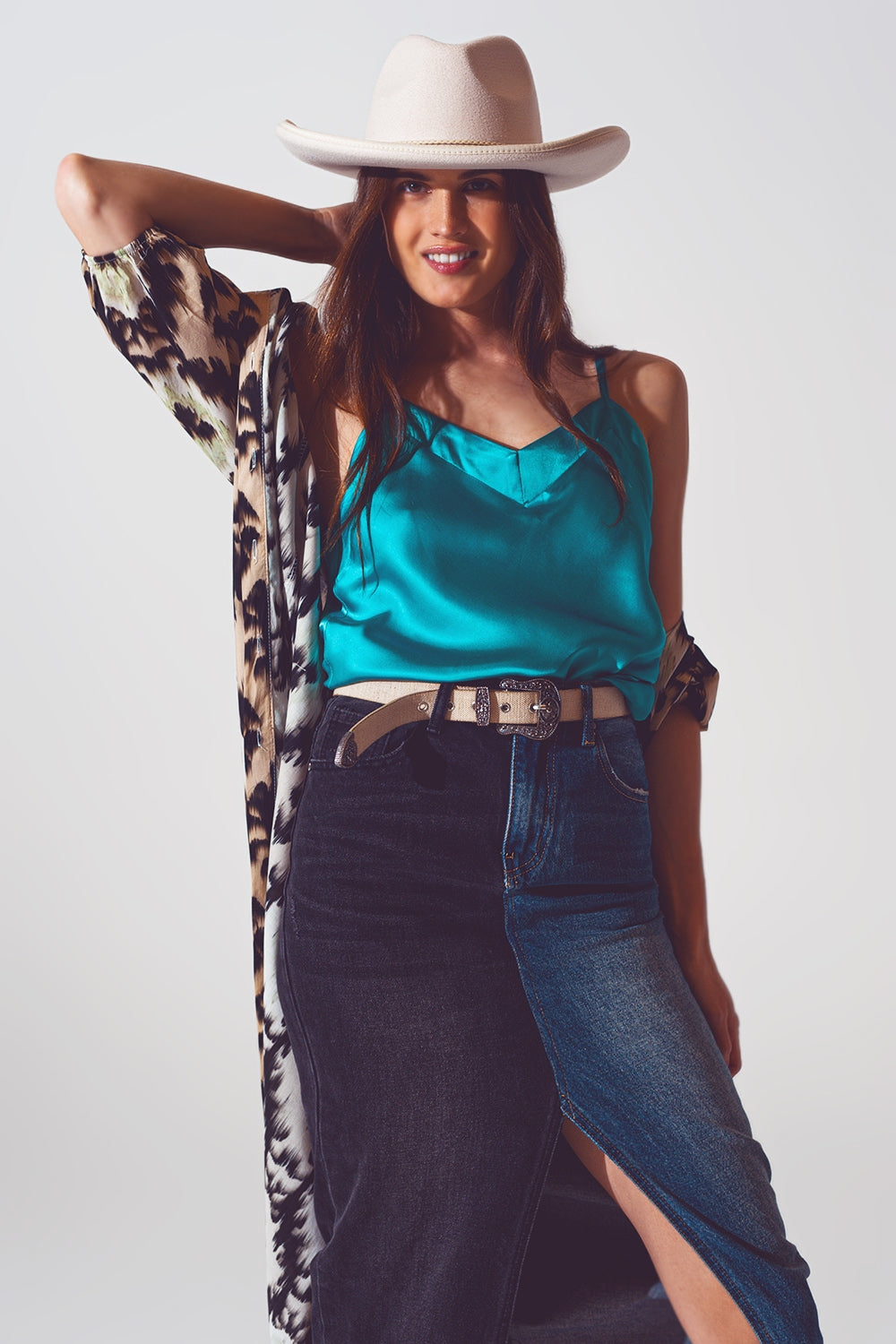 Satin crop top in turquoise - Tops