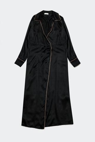 Robe longue cache-cœur en satin noir