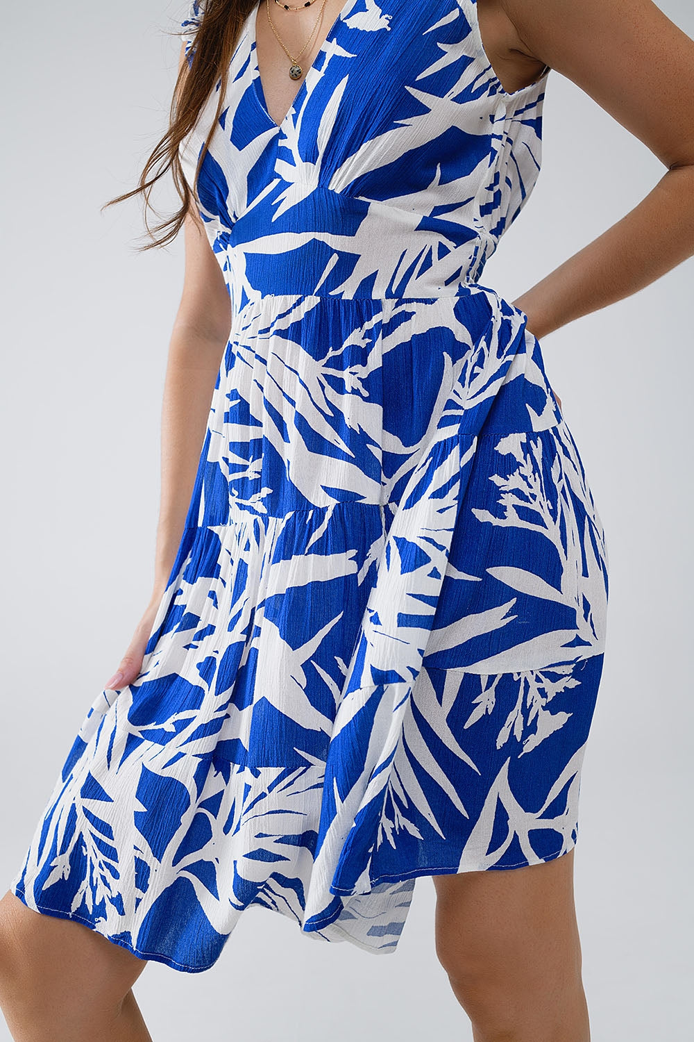 Short Blue Dress With Tropical Palm Print - Dresses