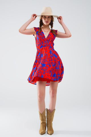 Robe courte rouge à imprimé floral bleu et col en V