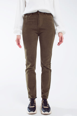 pantalon skinny en velours côtelé vert olive