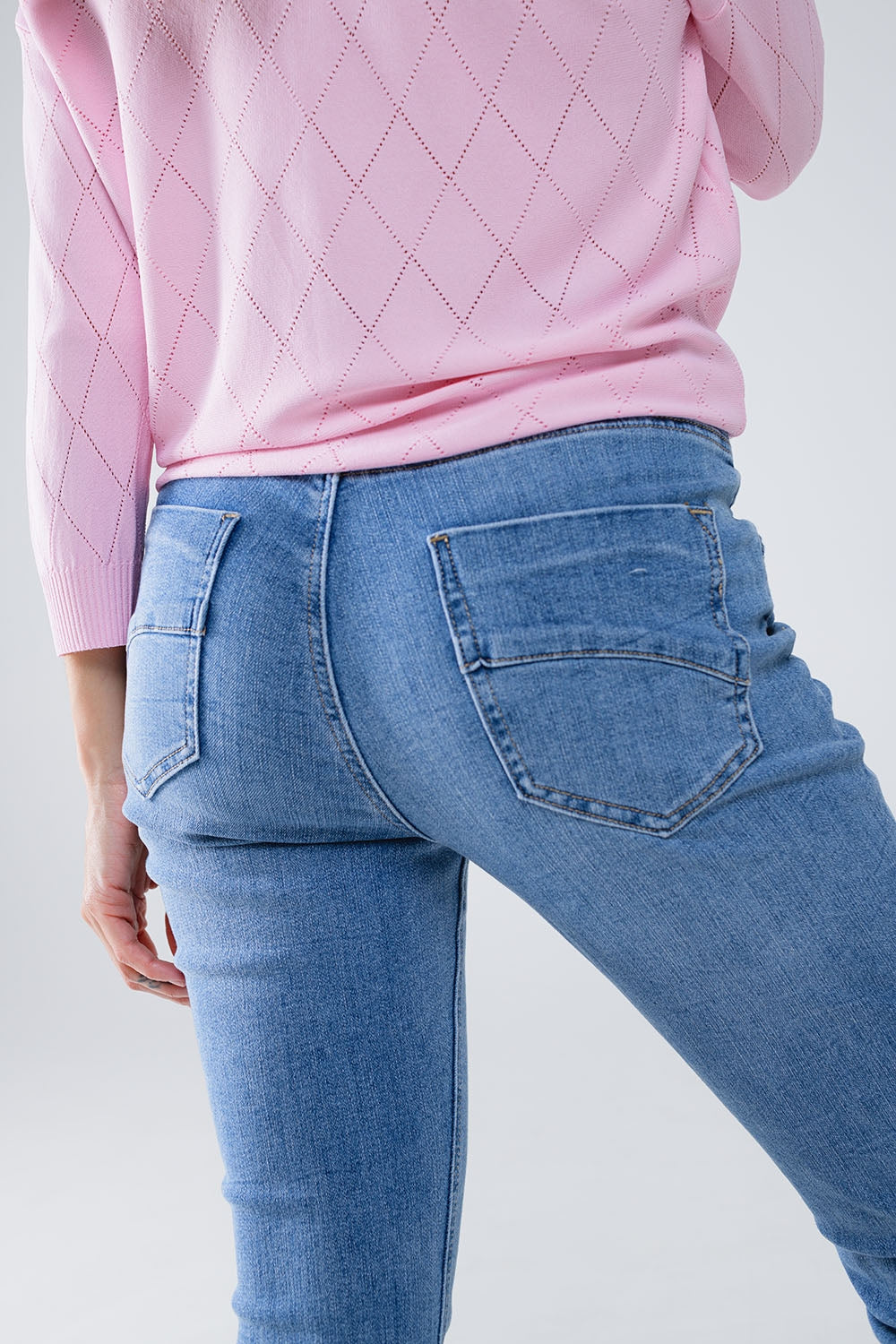 Skinny Jeans In light wash with detail on the pocket - Jeans