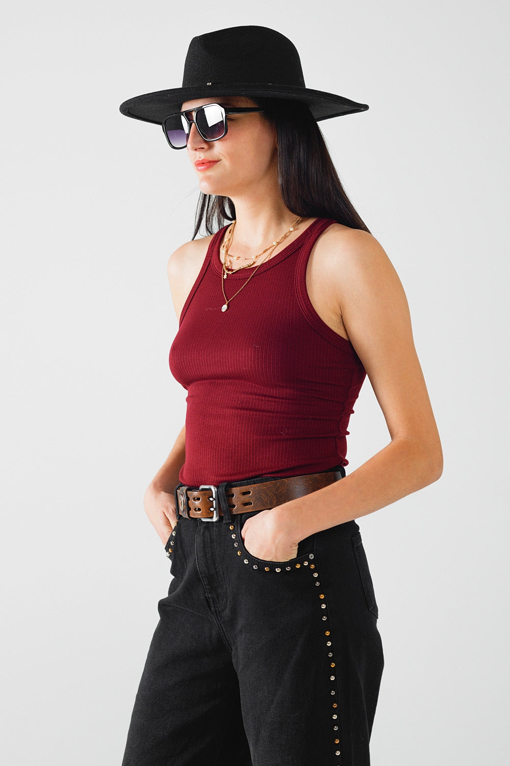 Sleeveless burgundy Top With Ribbed details - Tops