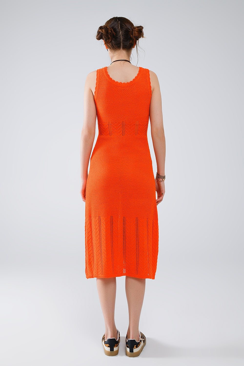 Robe midi en tricot orange sans manches à col rond