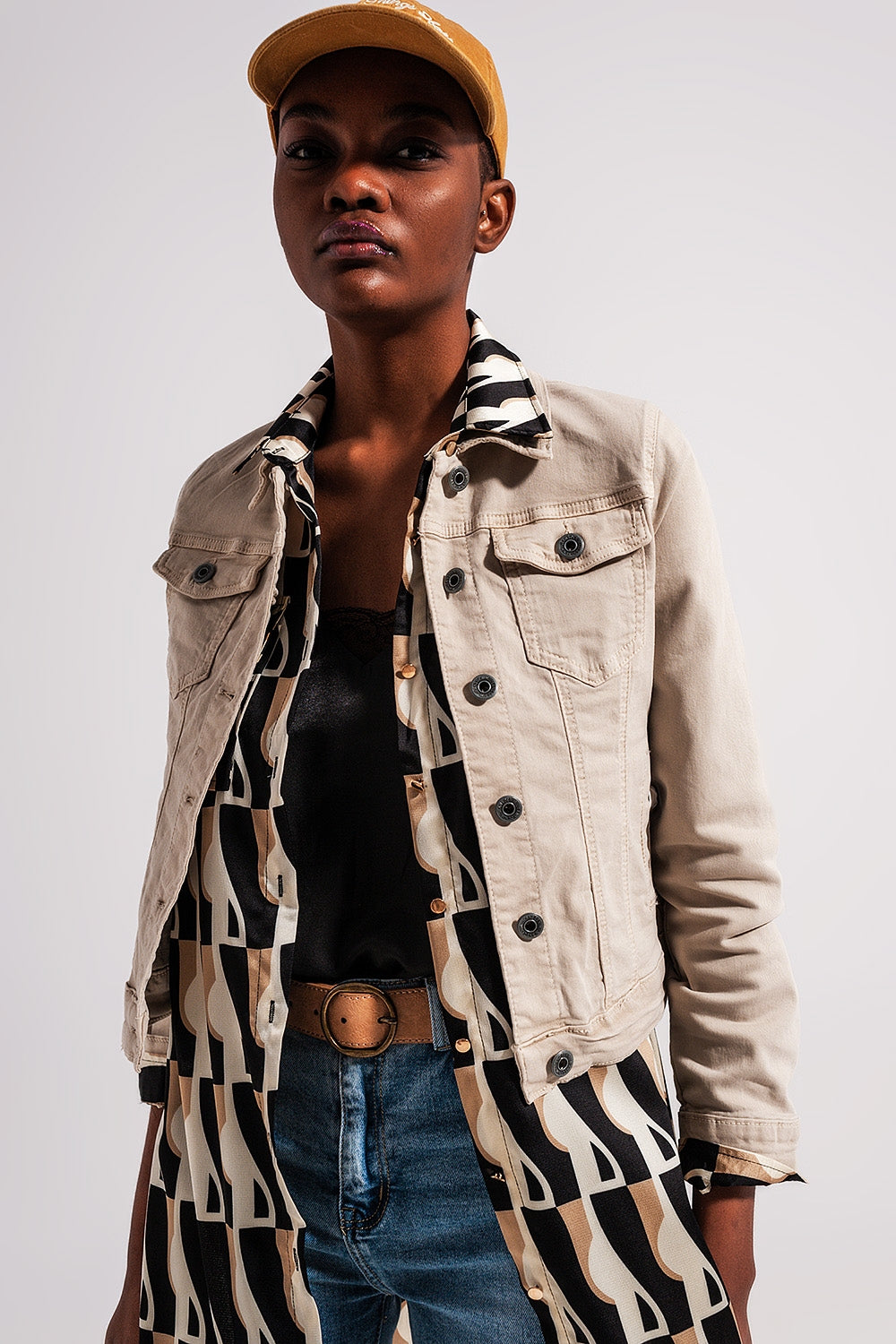 Slim denim trucker jacket in beige - Jackets