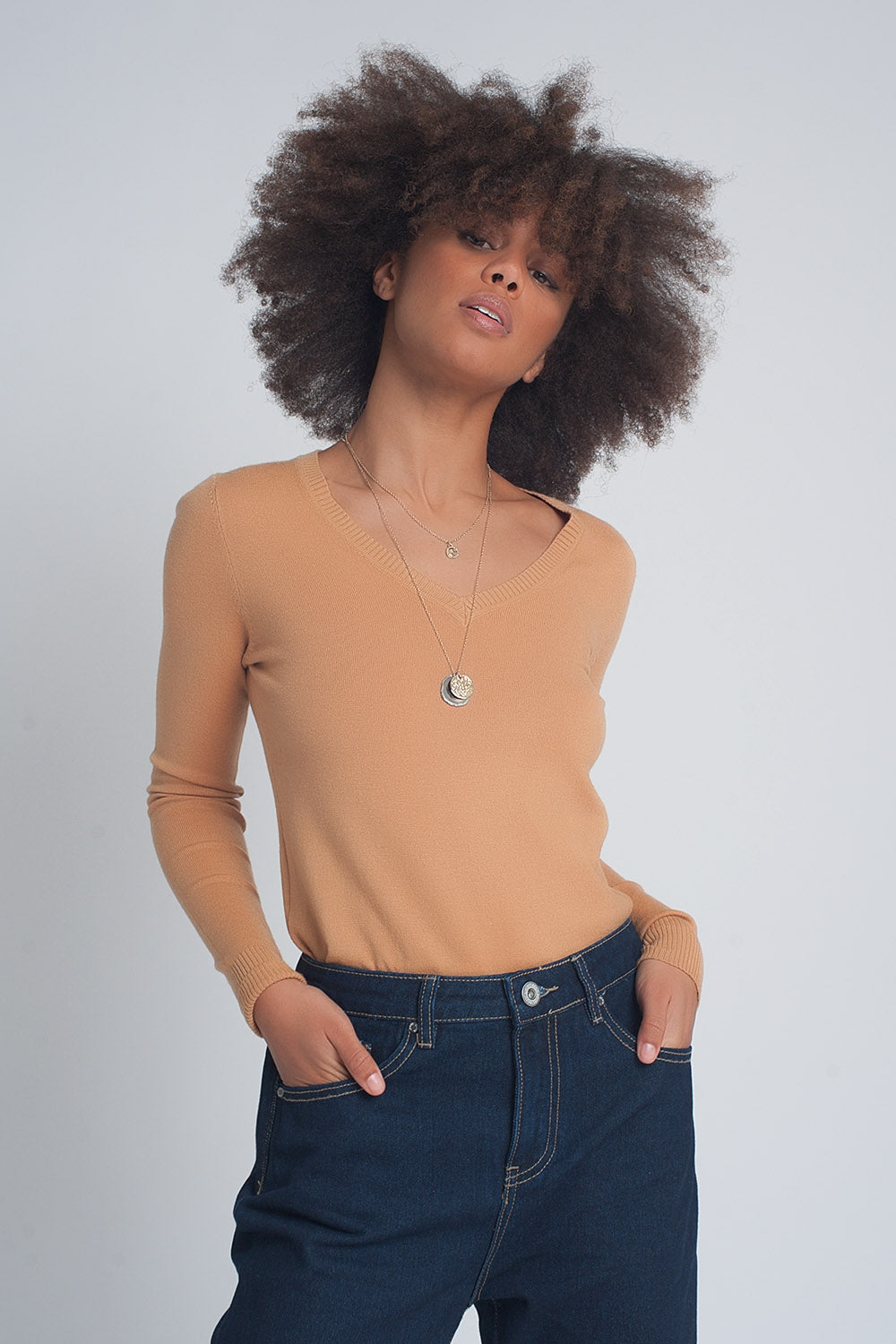 Soft basic sweater with camel v-neck - Jumpers