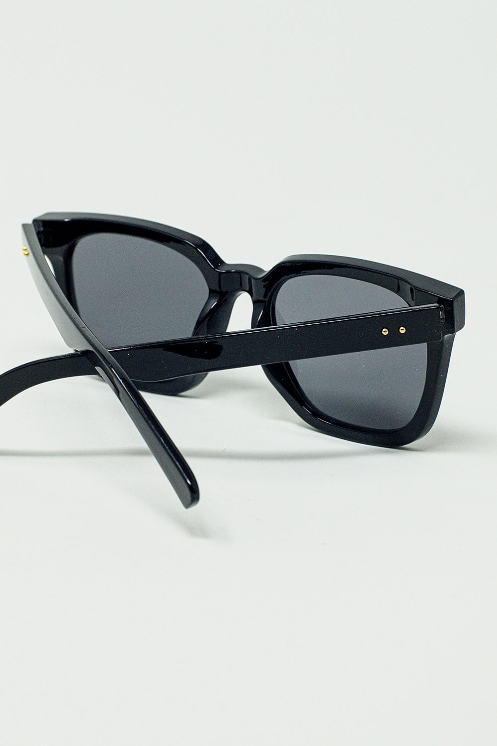 square bevel frame sunglasses in black - Sunglasses