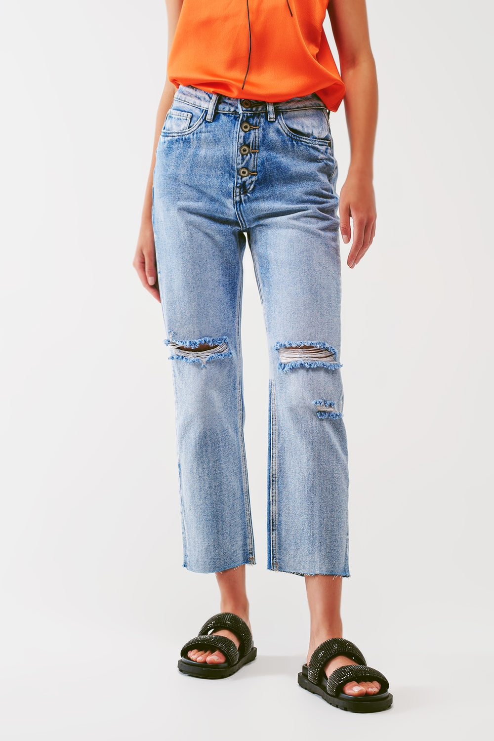 Sraight-leg jeans with exposed buttons and ripped knees in light wash - Jeans