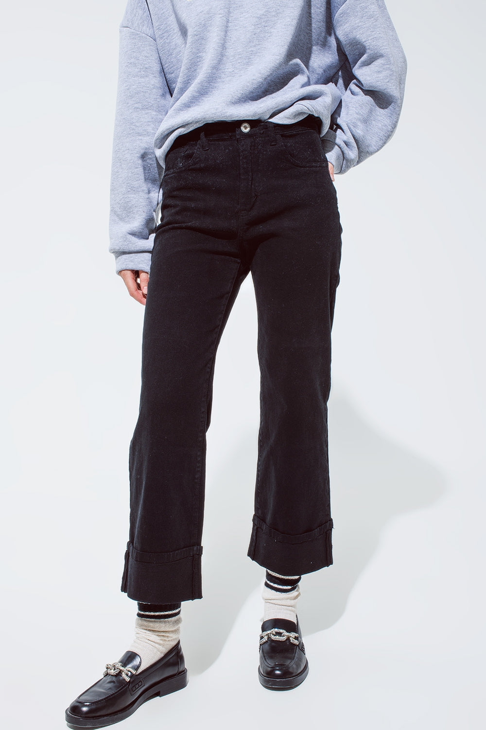 Straight leg jeans in black with folded trouser legs - Jeans