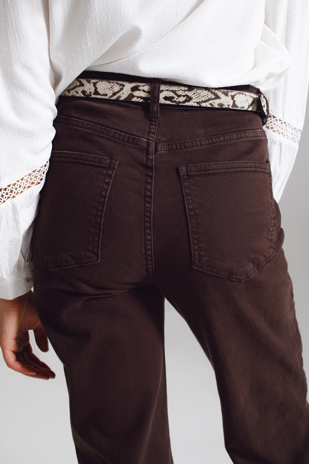 Straight Leg Jeans with Cropped Hem in Brown - Jeans