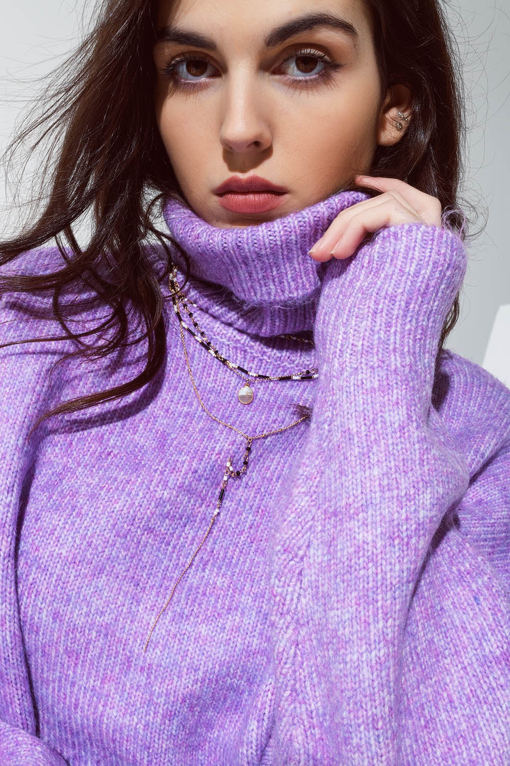 Sweater in purple with a turtleneck Q2 Sweaters BoutiqueLua