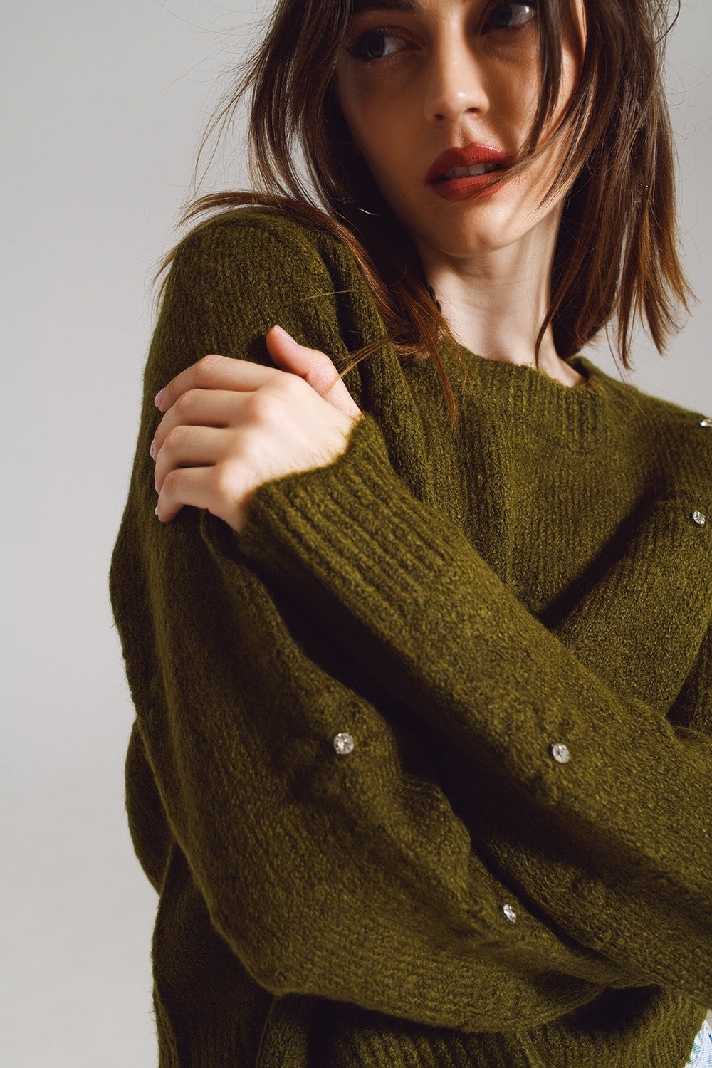 Sweater with Knitted Flowers and strass embellished in khaki Q2 Sweaters BoutiqueLua