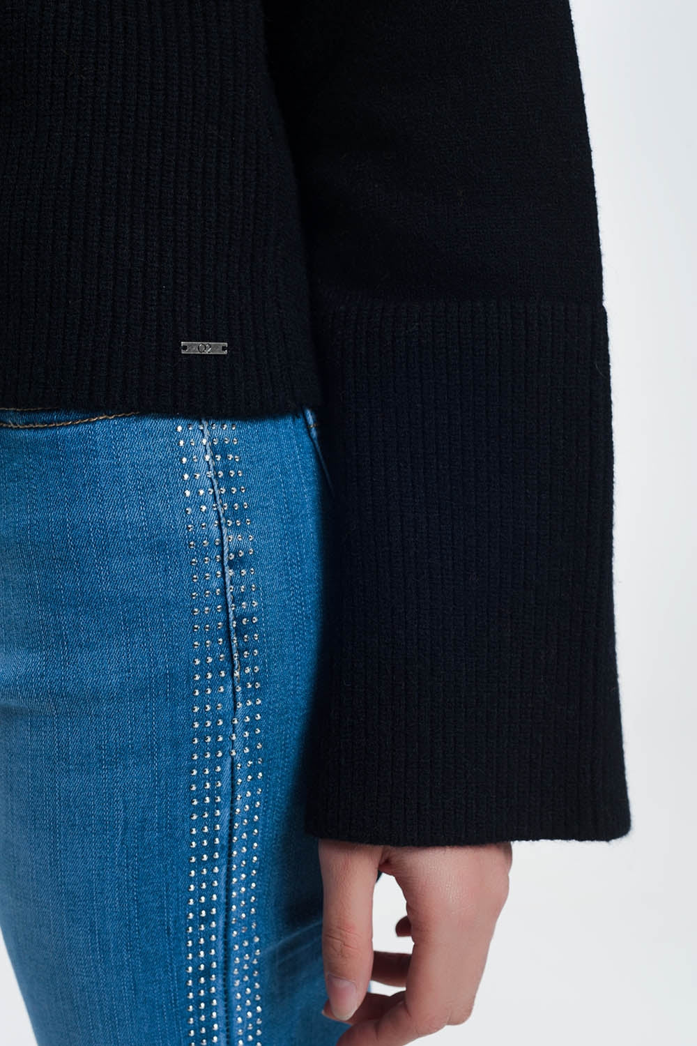 sweater with long sleeves in black - Jumpers