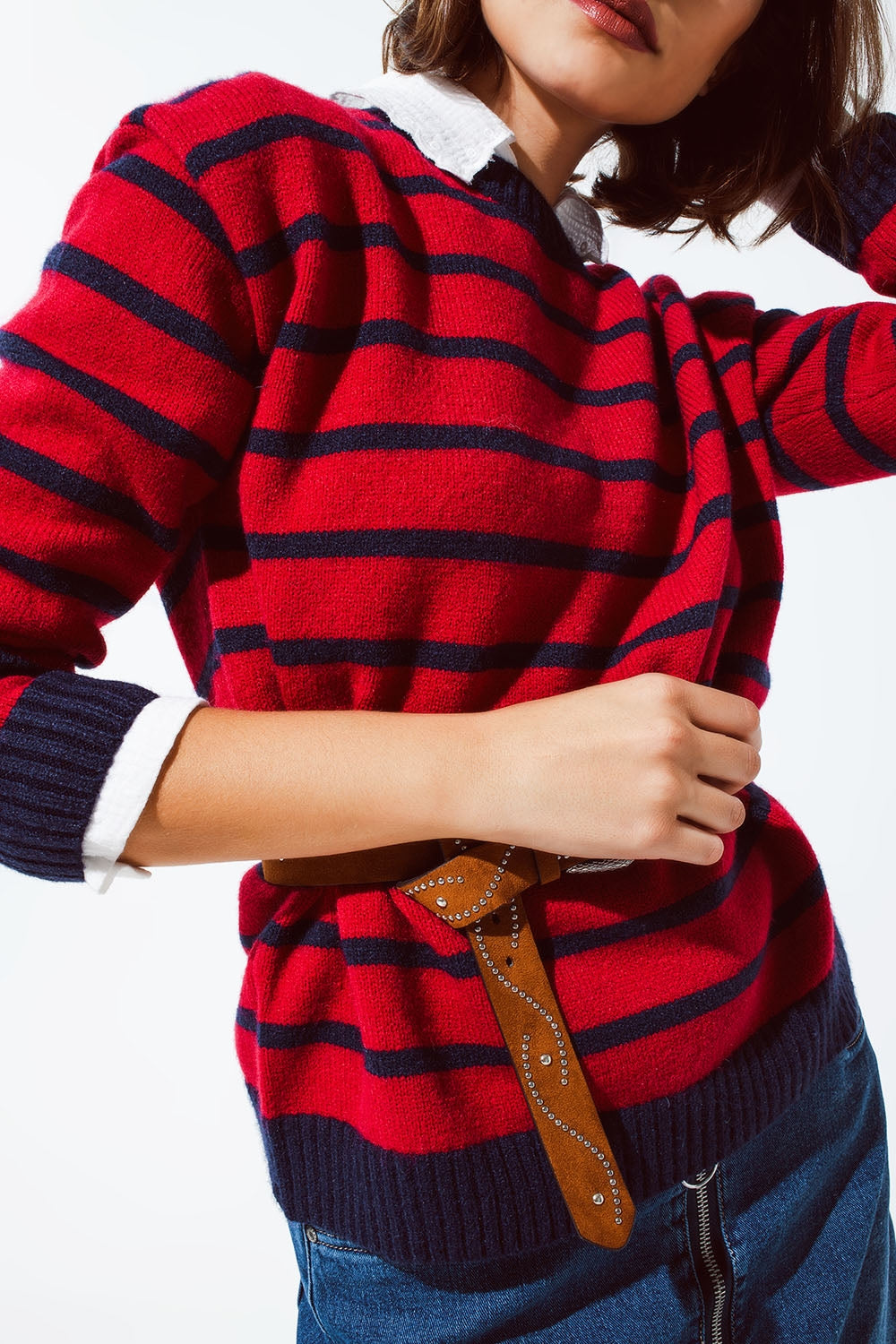 Red sweater with blue stripes and a white crew neck Q2 Sweaters BoutiqueLua