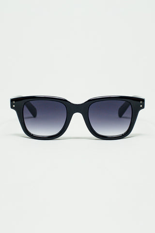 lunettes de soleil carrées épaisses noires delta