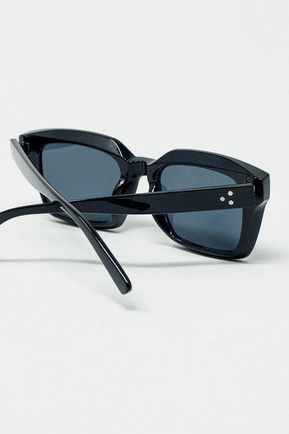 Thick Square Frame Sunglasses Chunky Retro Q2 BoutiqueLua