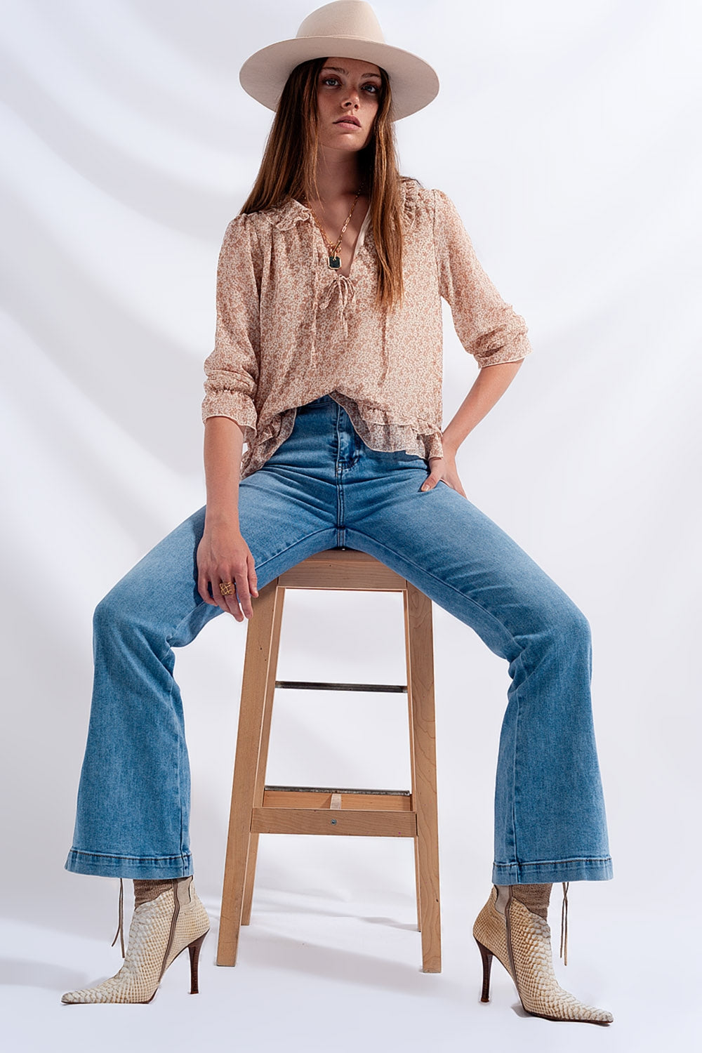 Tie front chiffon blouse in beige floral print - Blouses