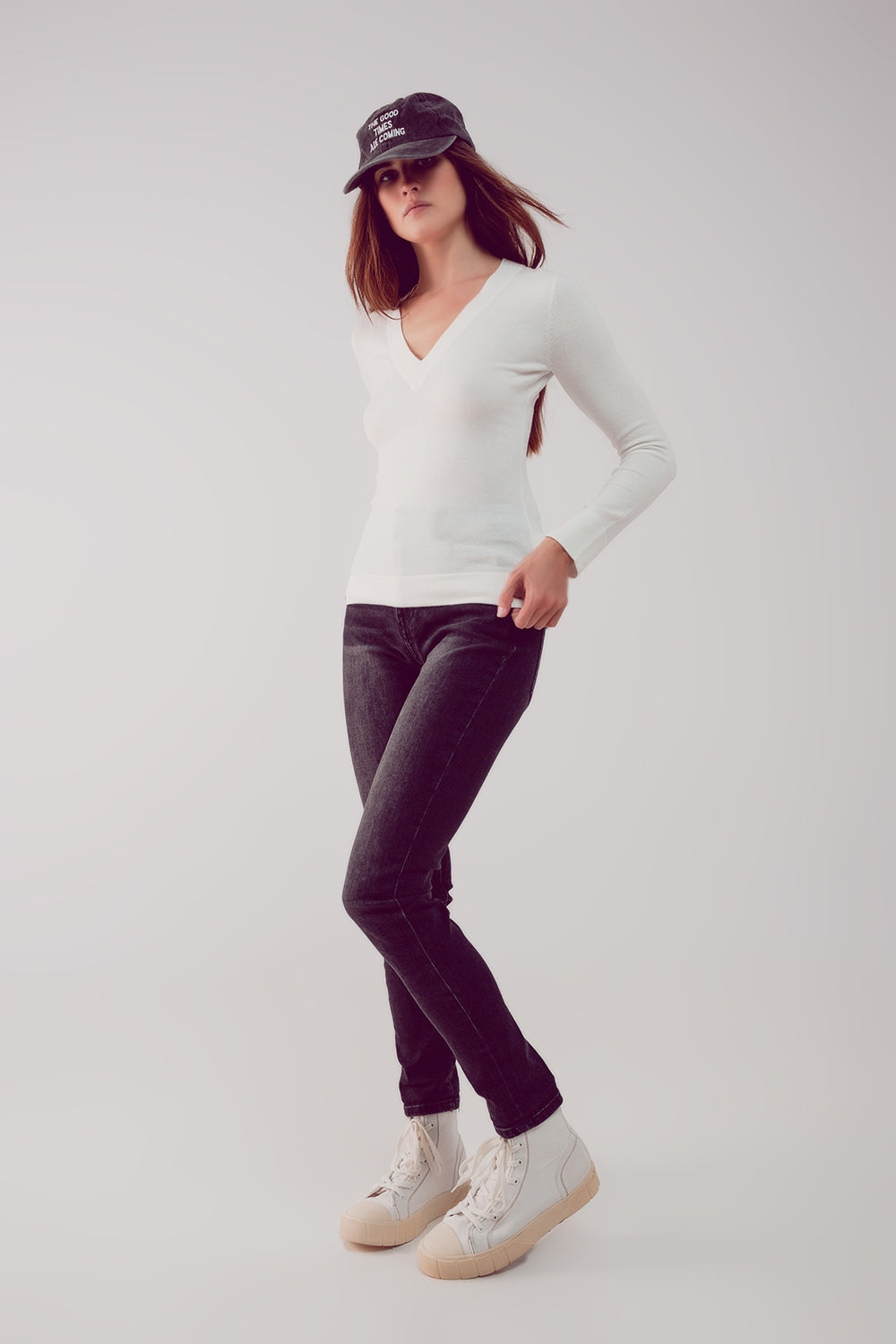 V neck fine knit jumper in cream - Jumpers
