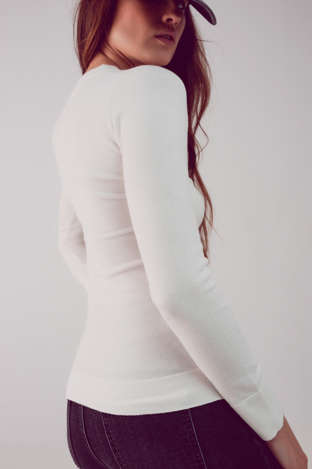 V neck fine knit jumper in cream - Jumpers
