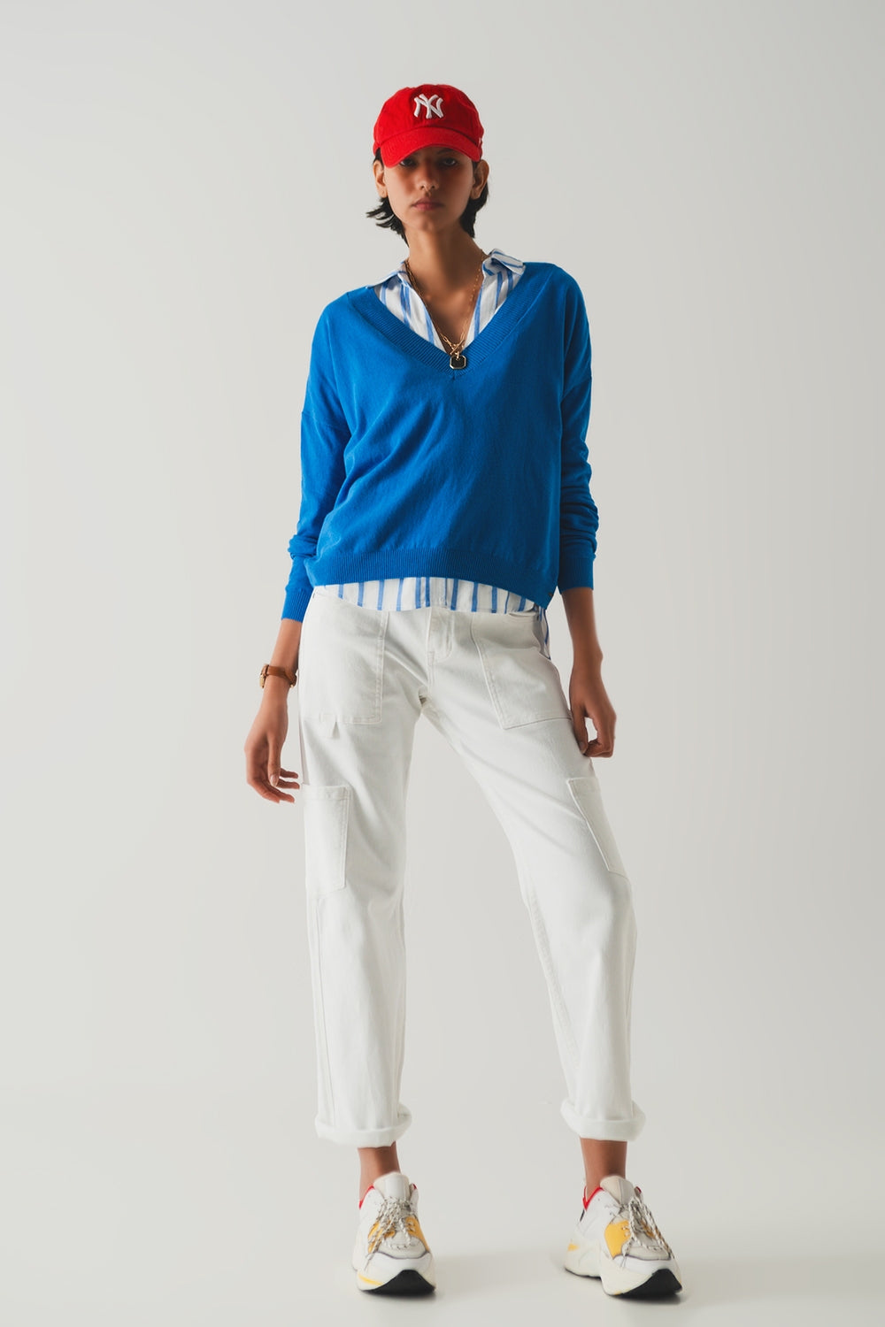 v neck fine knit sweater in blue Q2 Sweaters BoutiqueLua
