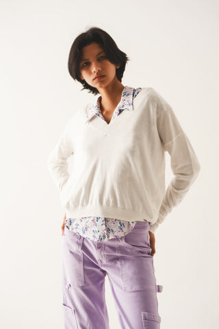 v neck fine knit sweater in cream