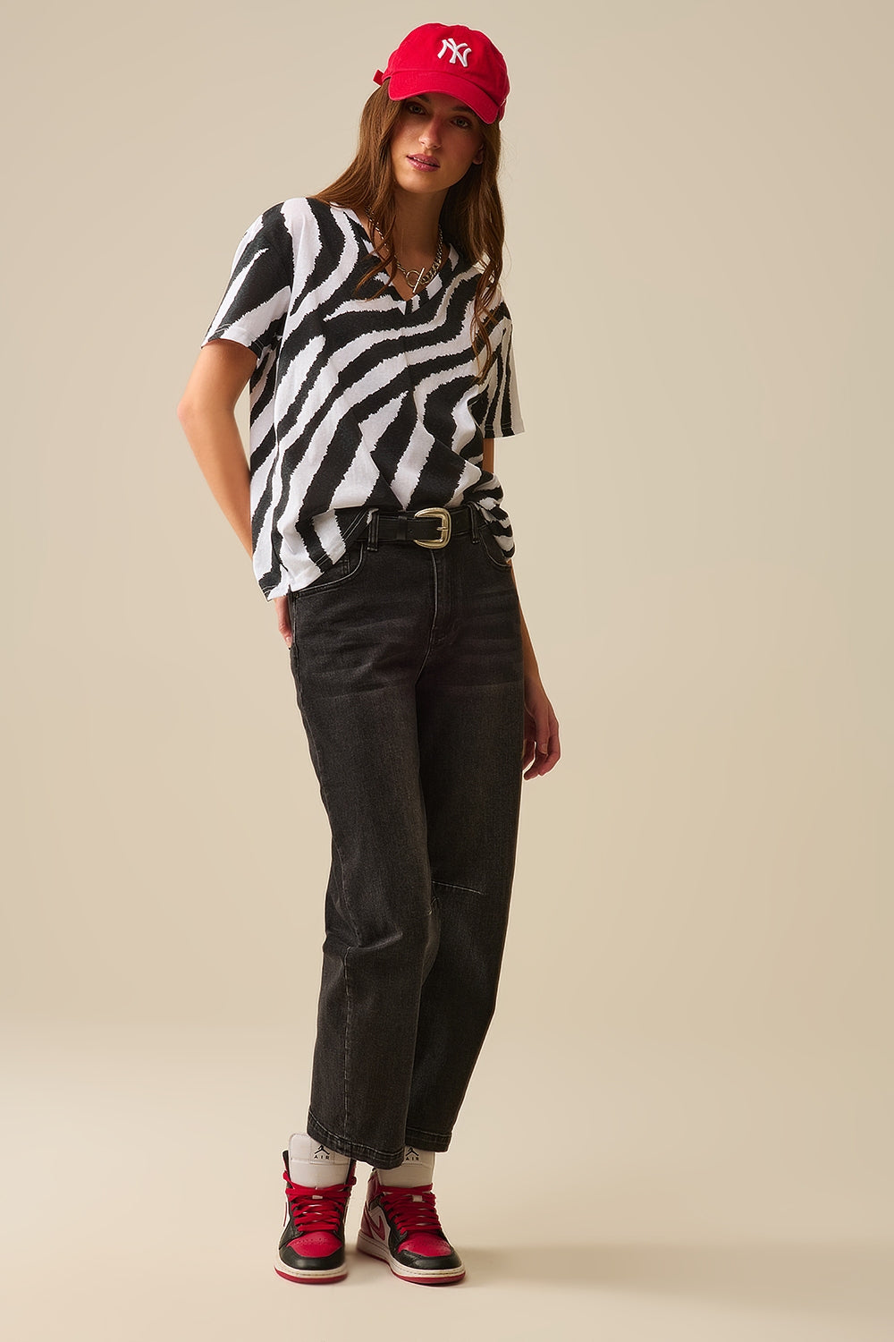 V-neck t-shirt with black zebra print - T-Shirts