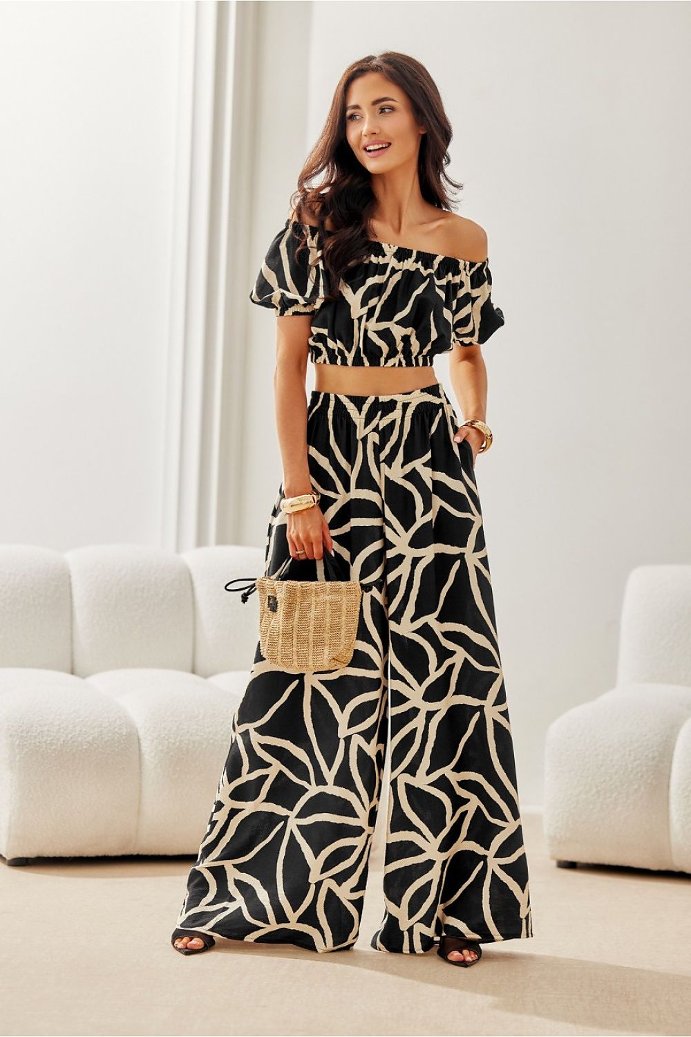 BoutiqueLua High Waisted Wide Leg Statement Trousers -