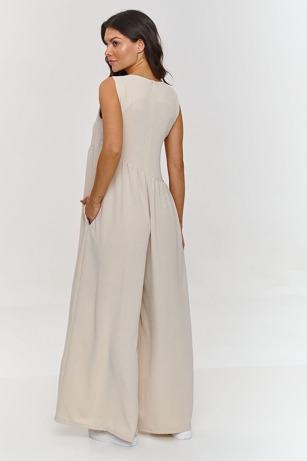 Trendy Wide Leg Jumpsuit in Soft Beige -