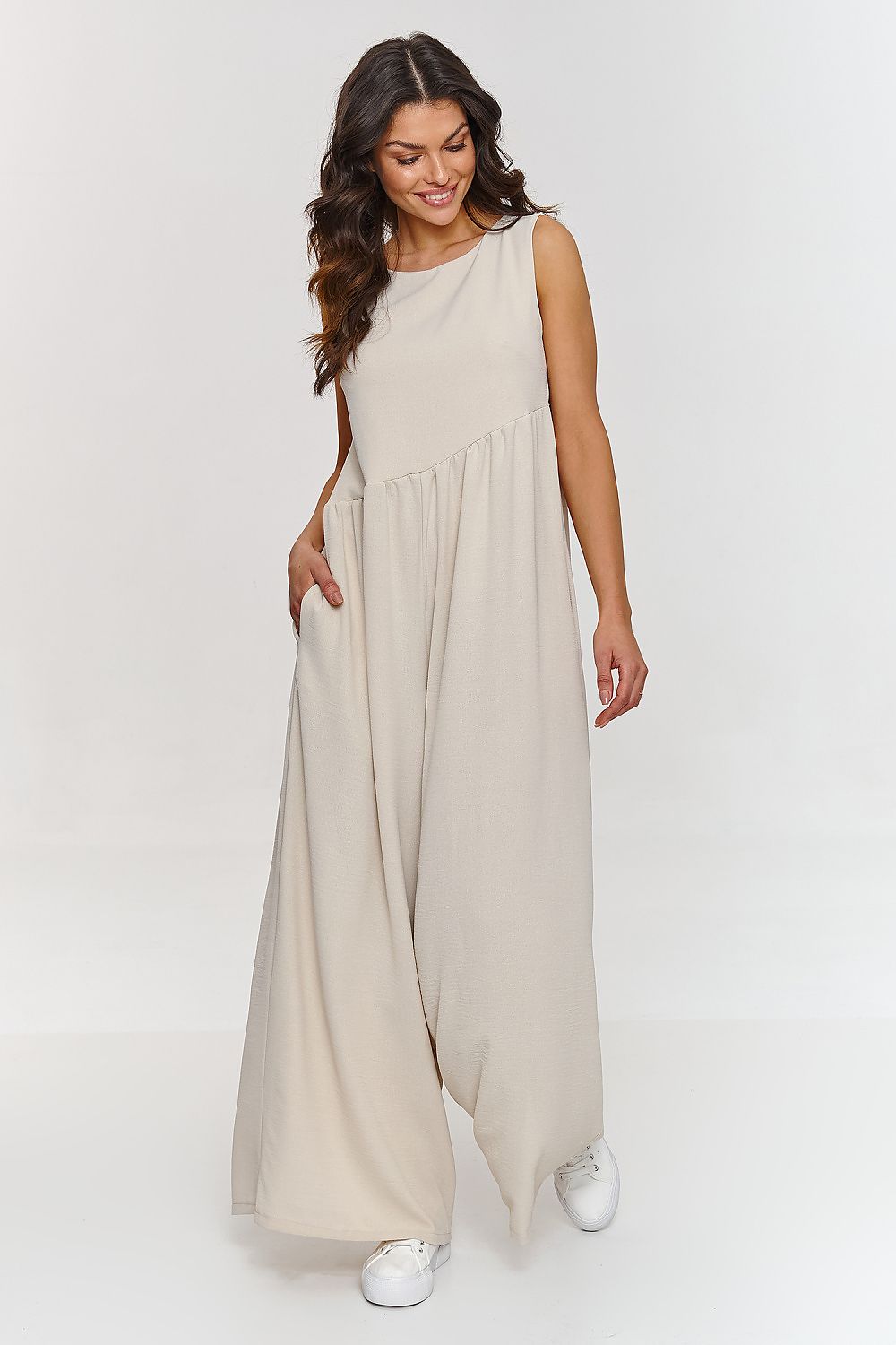 Trendy Wide Leg Jumpsuit in Soft Beige beige -