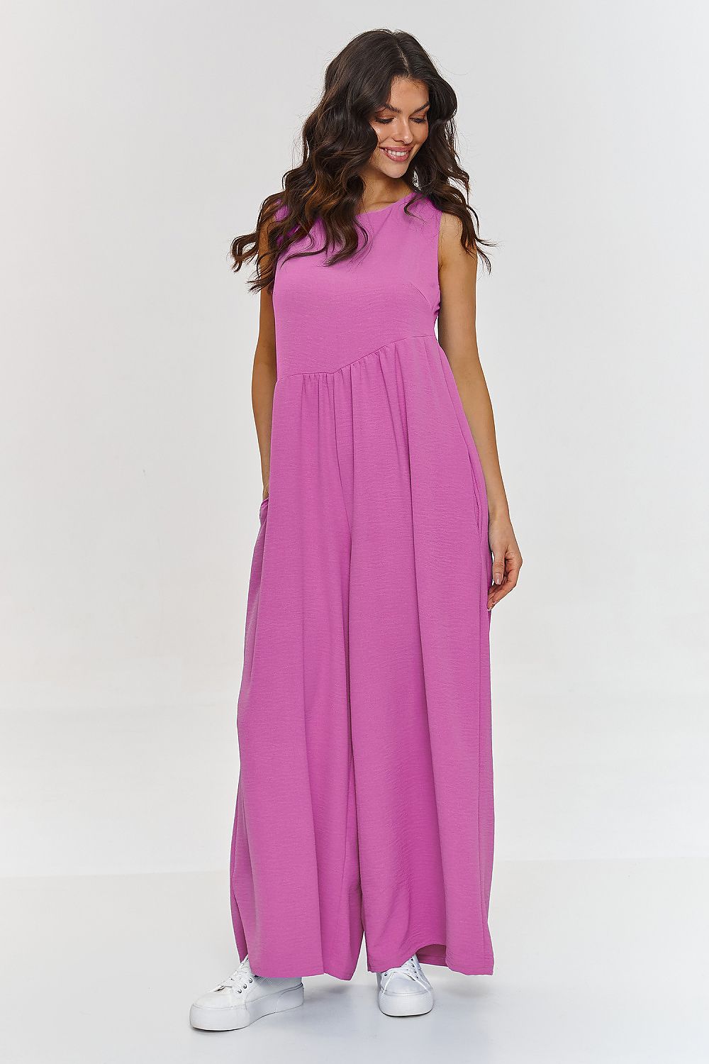 Trendy Wide Leg Jumpsuit in Soft Beige pink -