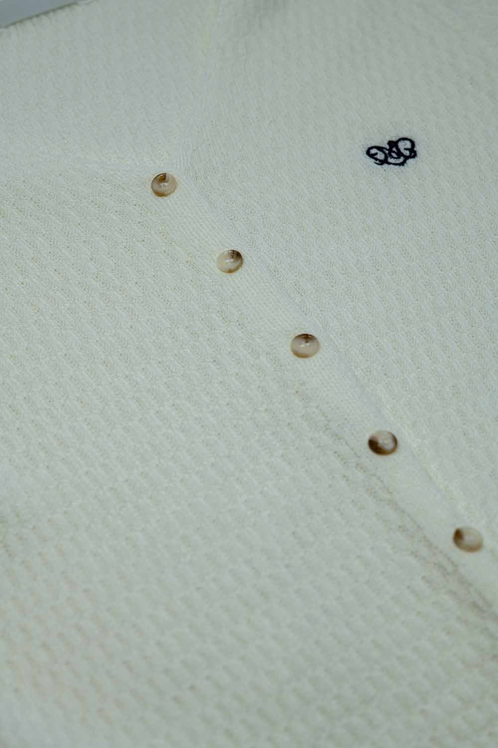 White cardigan with short sleeves and front closure with button - Cardigans