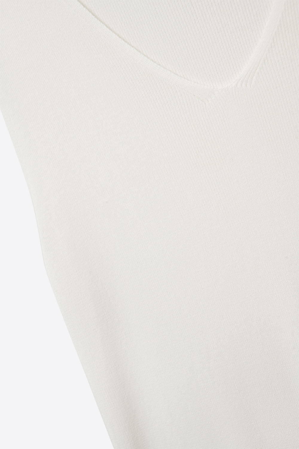 White sleeveless fine knitted top With V-Neck - Jumpers